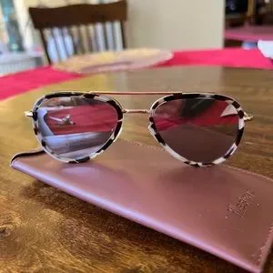 Illesteva Wooster Ace Sunglasses White Tortoise/Gold /mirrored lens Illesteva Wooster Sunglasses - Gold/Silver Flat Mirror  main image 3
